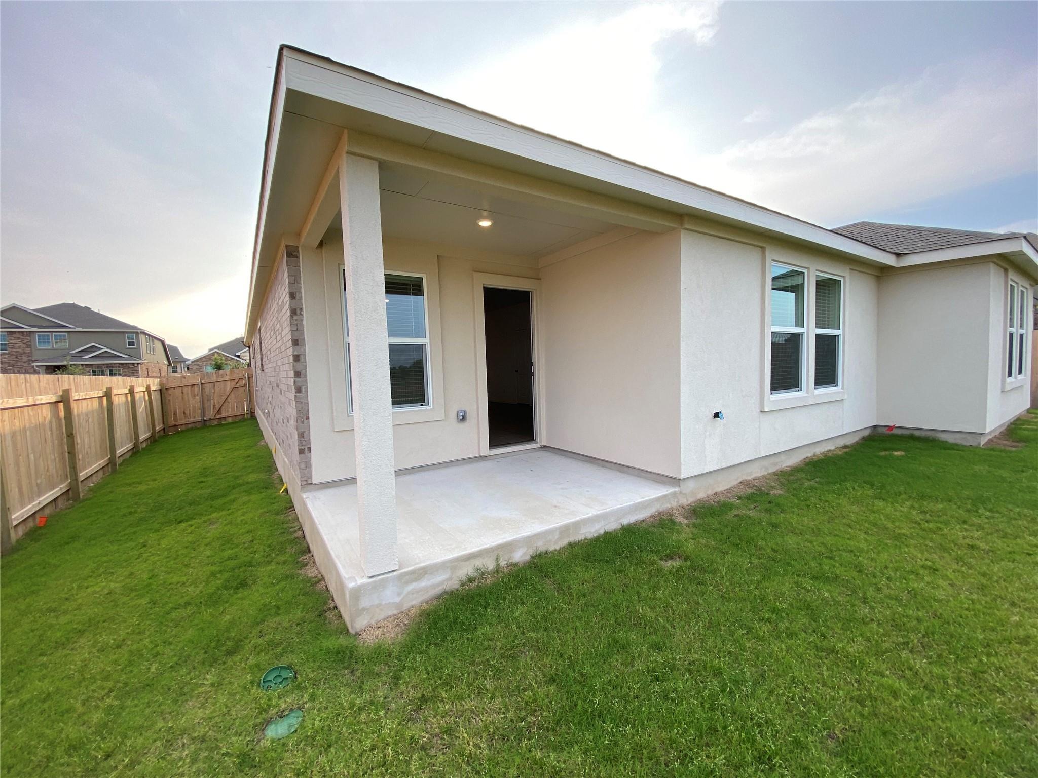 1400 Pickerel St, Leander, TX 78641