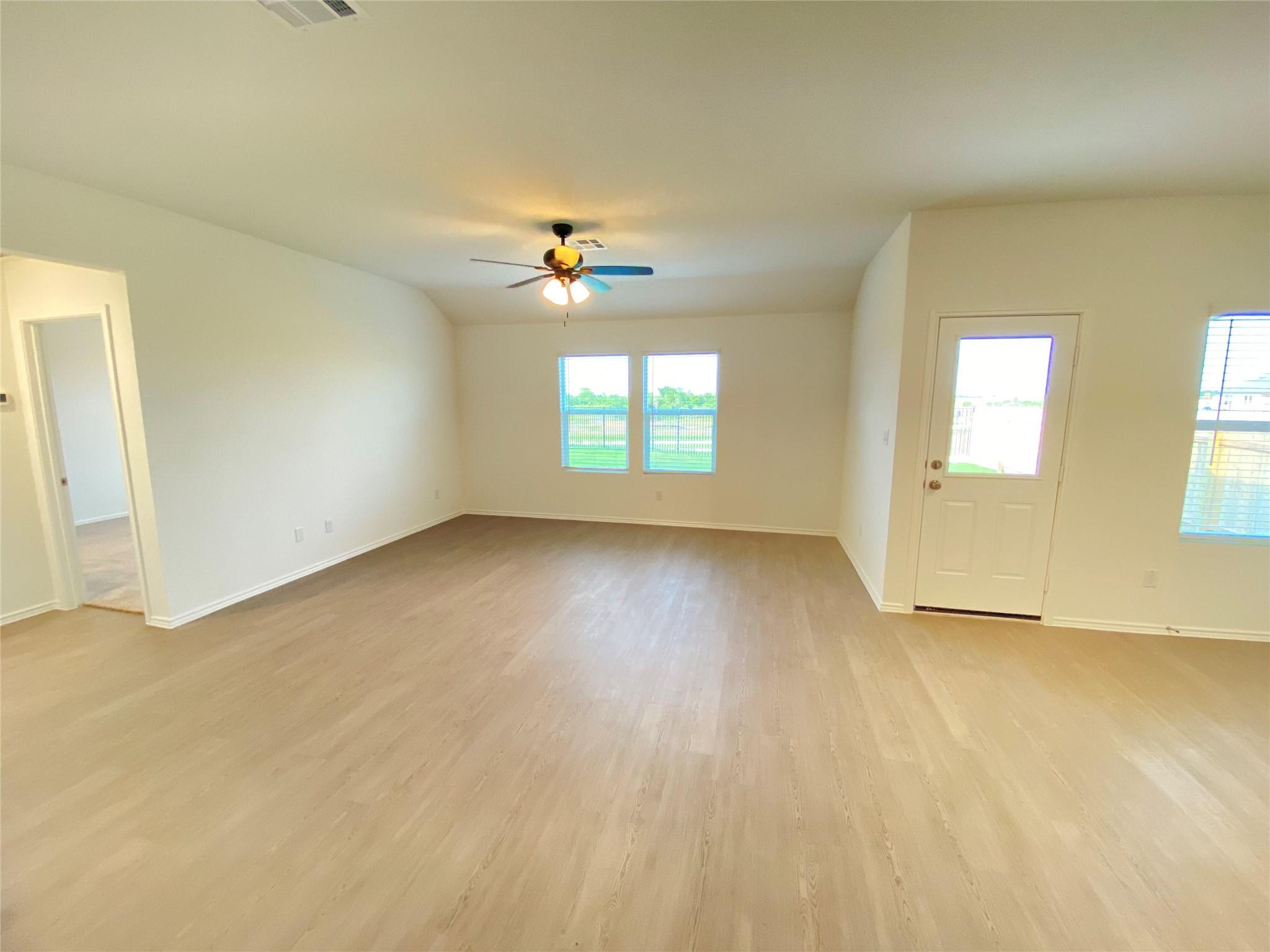 1400 Pickerel St, Leander, TX 78641