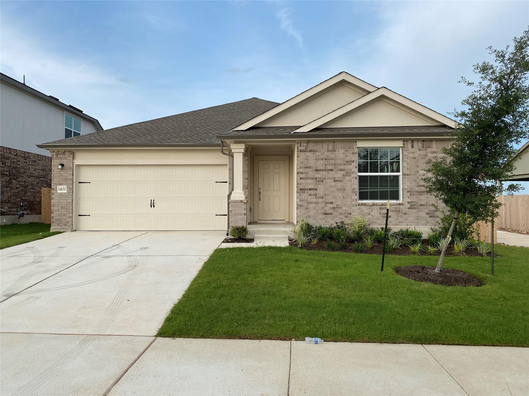 1400 Pickerel St, Leander, TX 78641