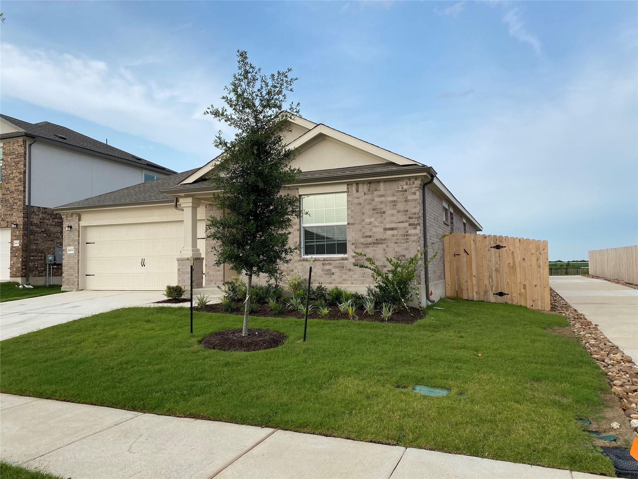 1400 Pickerel St, Leander, TX 78641