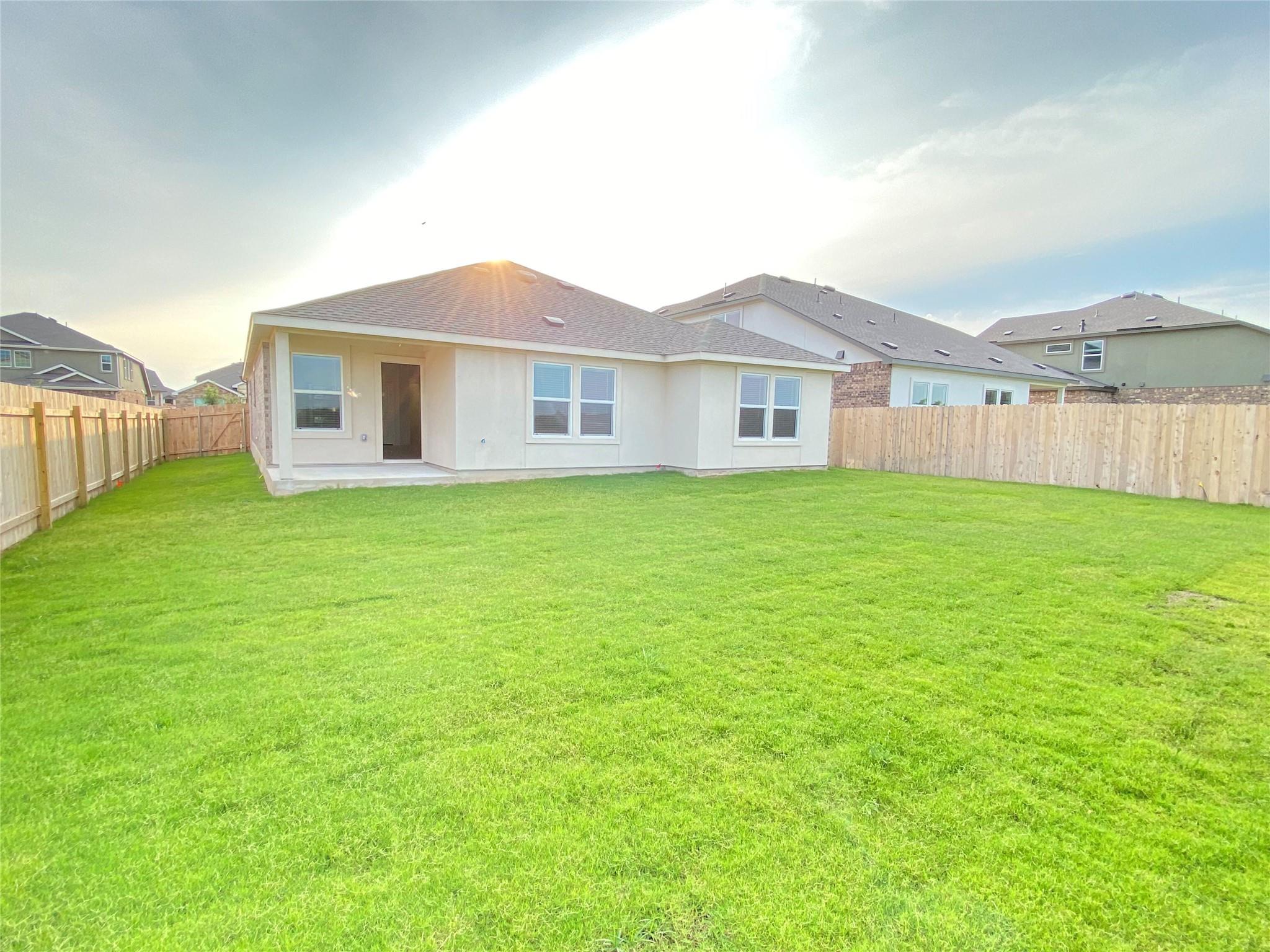1400 Pickerel St, Leander, TX 78641