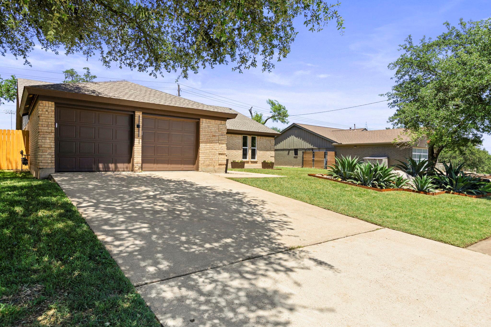 4008 Balcones Woods Dr, Austin, TX 78759