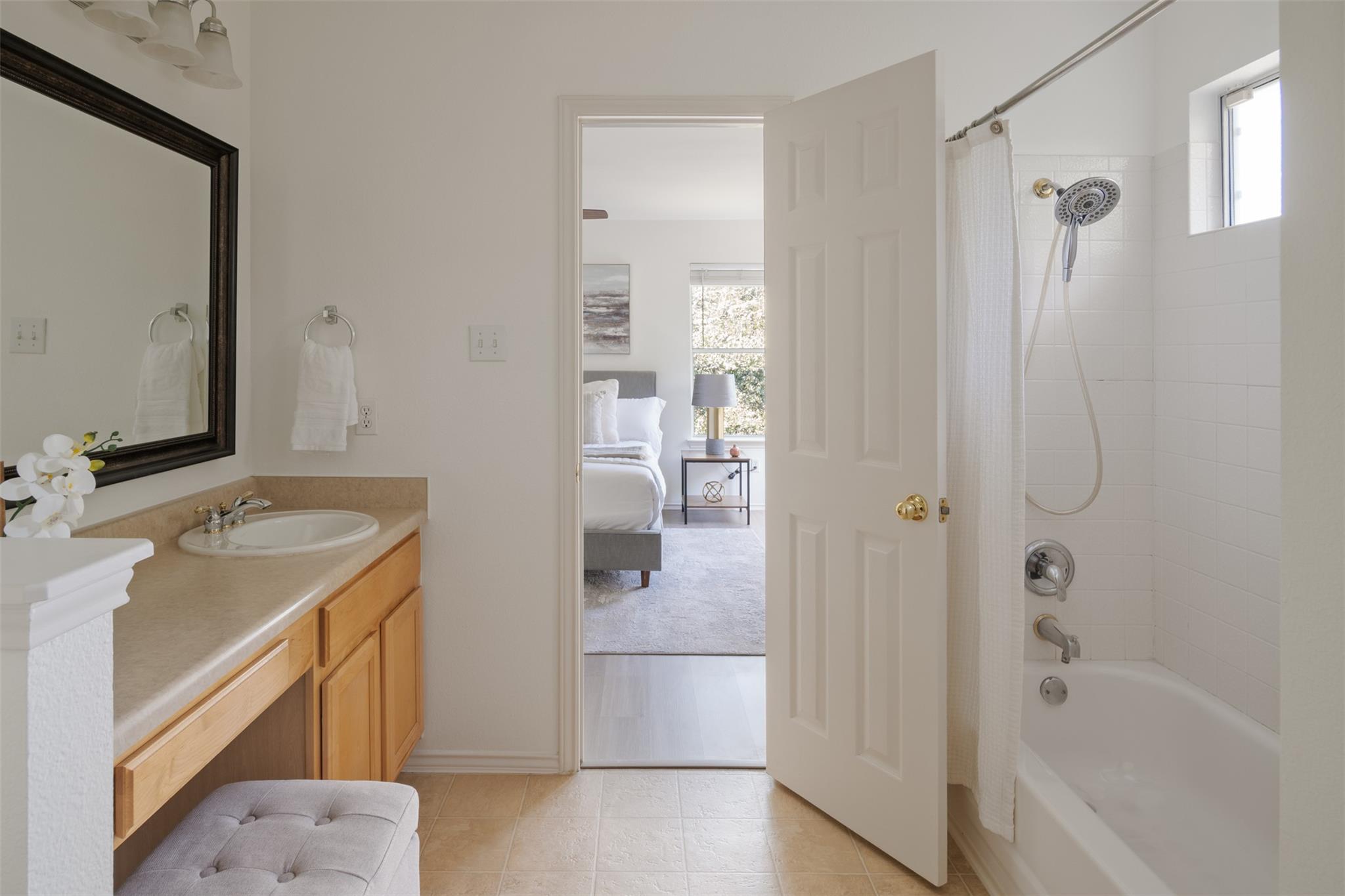 1305 Summoners Tale Ct, Austin, TX 78748
