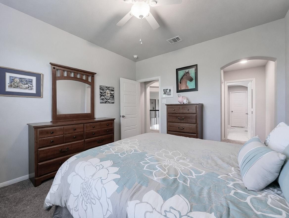 408 Daniel Xing, Liberty Hill, TX 78642