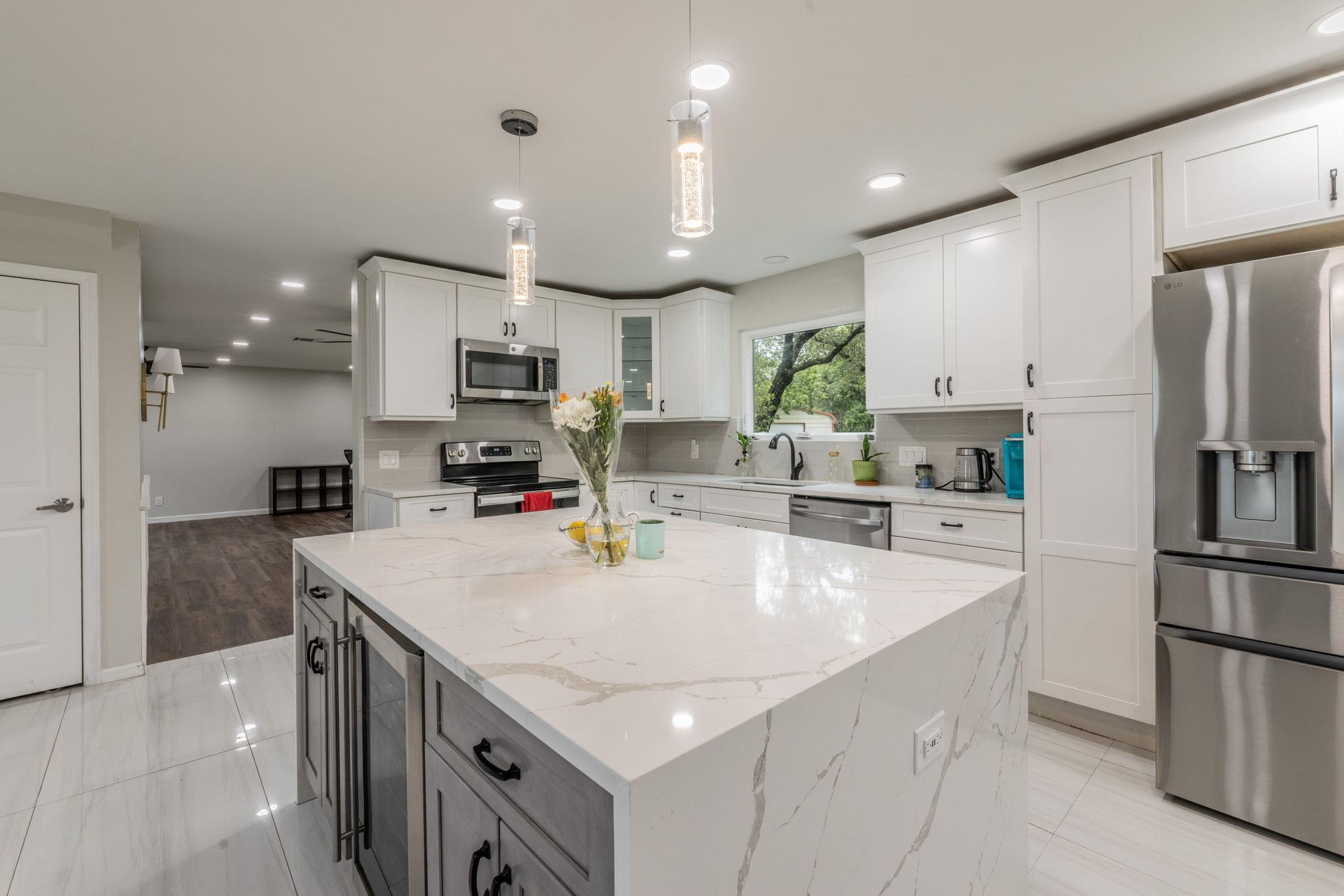 411 Carriage Oaks Dr, Liberty Hill, TX 78642