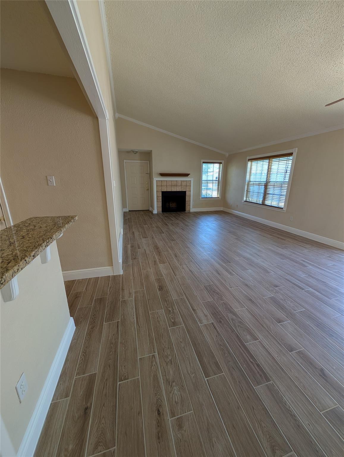 5914 Green Acres St, Austin, TX 78727