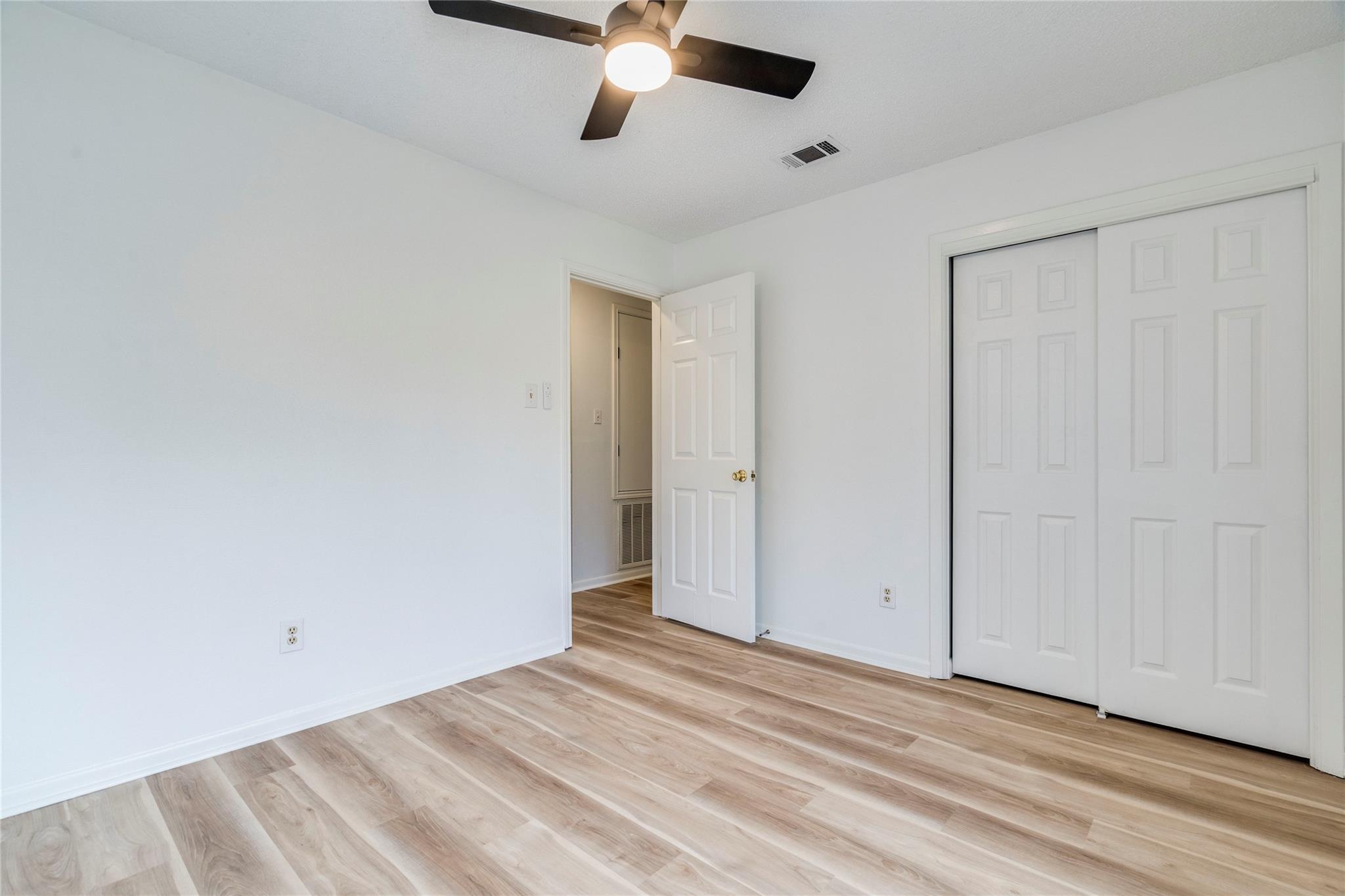 1306 Glenda Dr # A, Round Rock, TX 78681