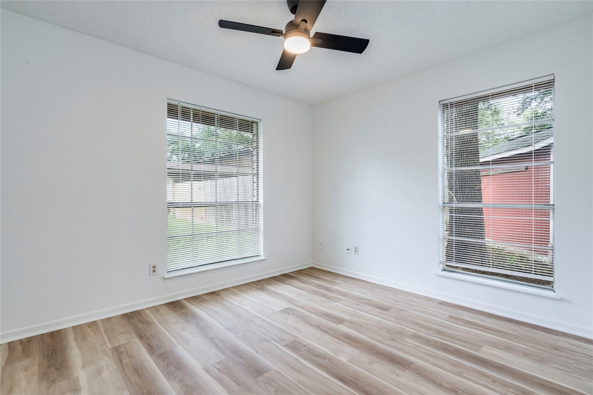 1306 Glenda Dr # A, Round Rock, TX 78681