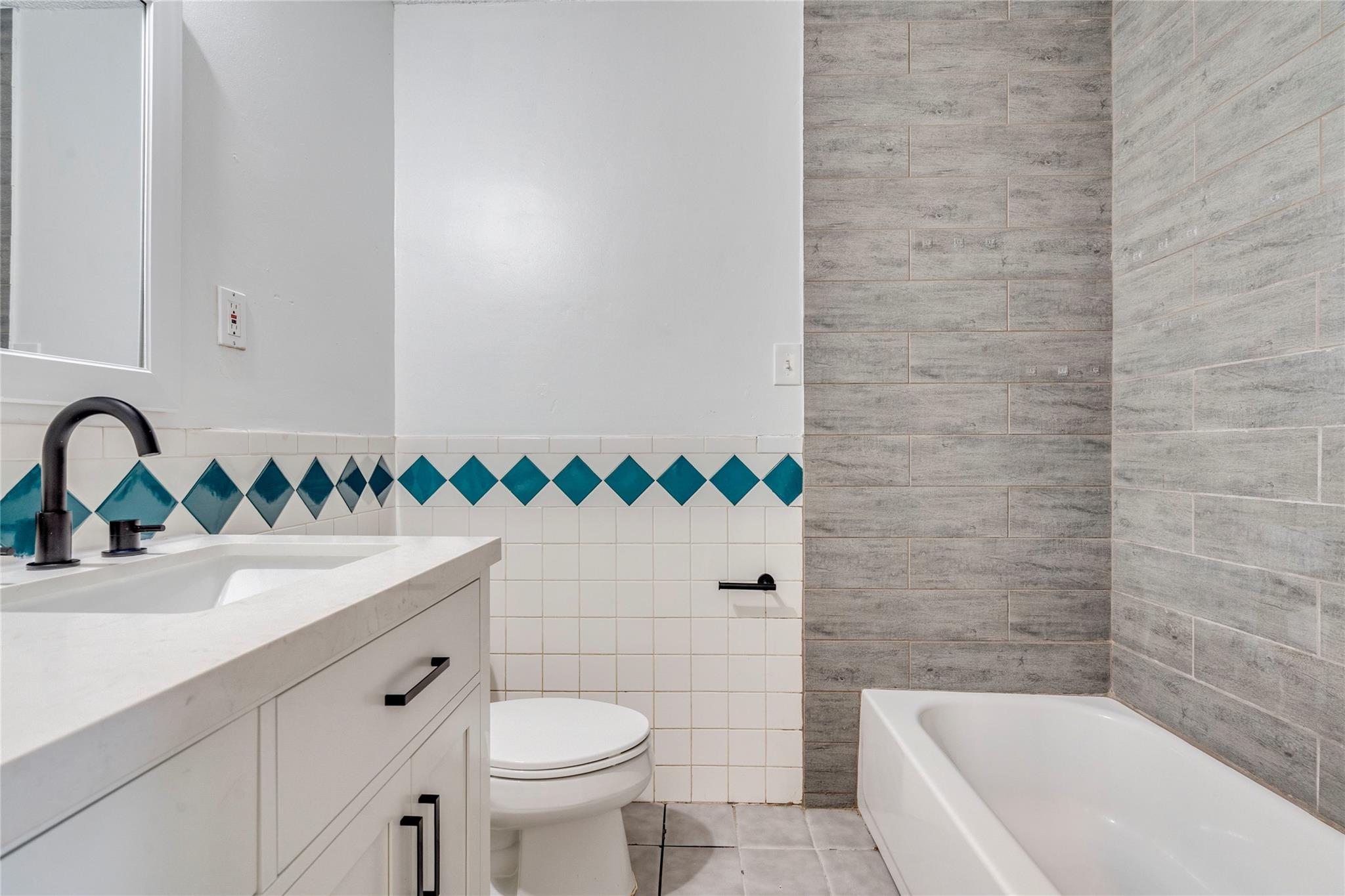 1306 Glenda Dr # A, Round Rock, TX 78681