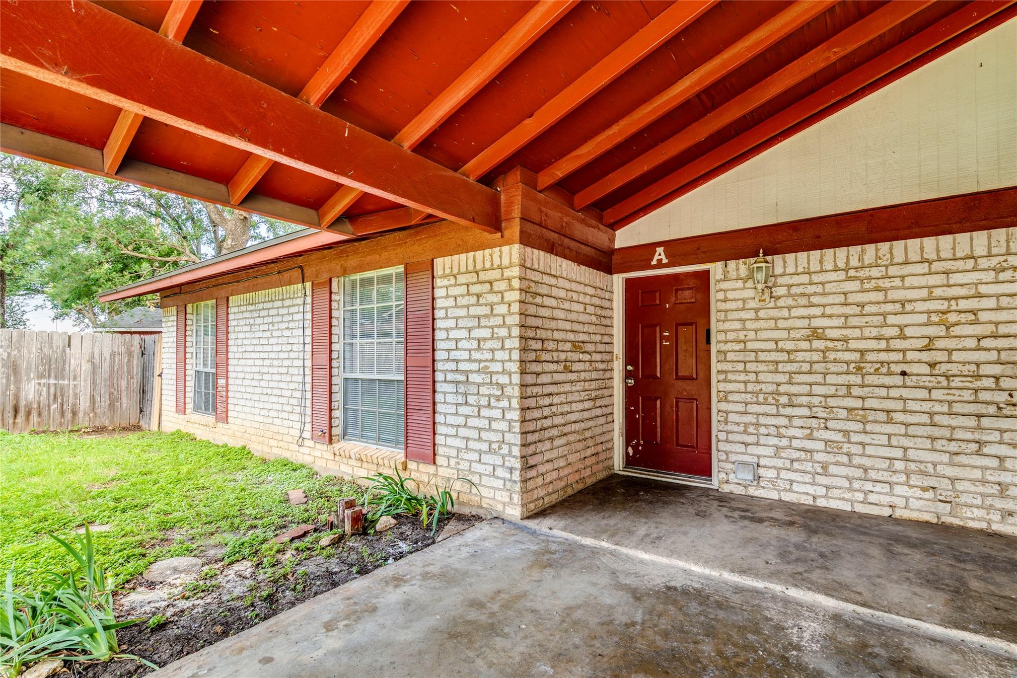 1306 Glenda Dr # A, Round Rock, TX 78681