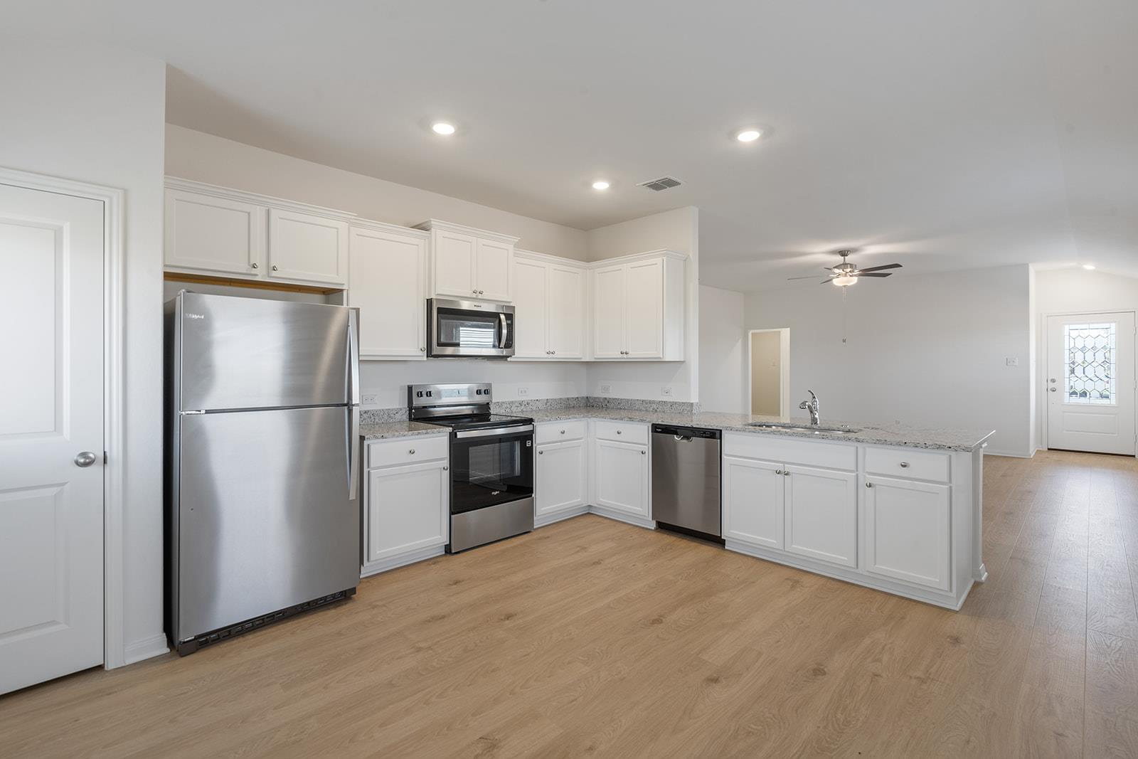 115 Wirepass Crst, Jarrell, TX 76537