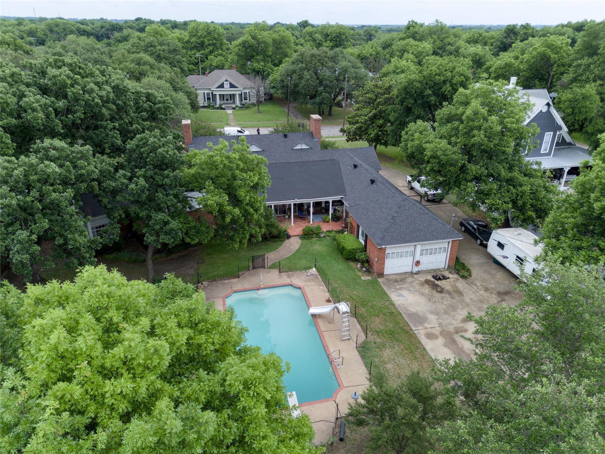 437 Craig St, Hillsboro, TX 76645