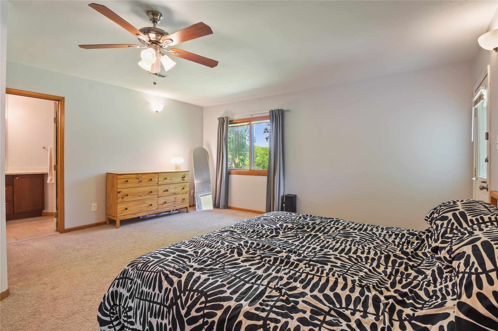 528 Old Mcdade Rd, Elgin, TX 78621