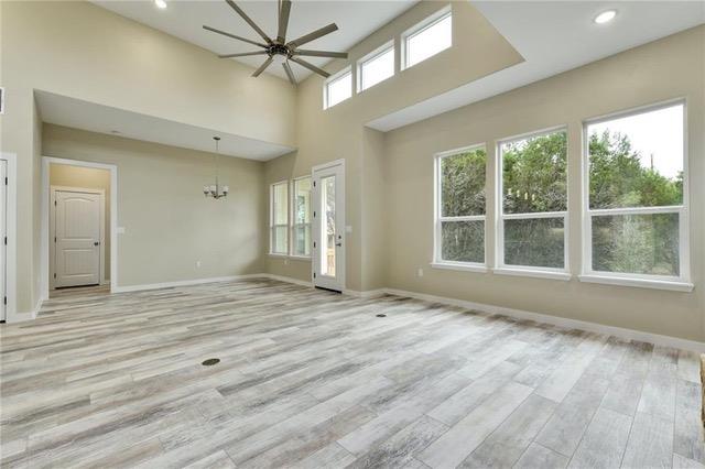 20401 Rockpark Ln, Lago Vista, TX 78645