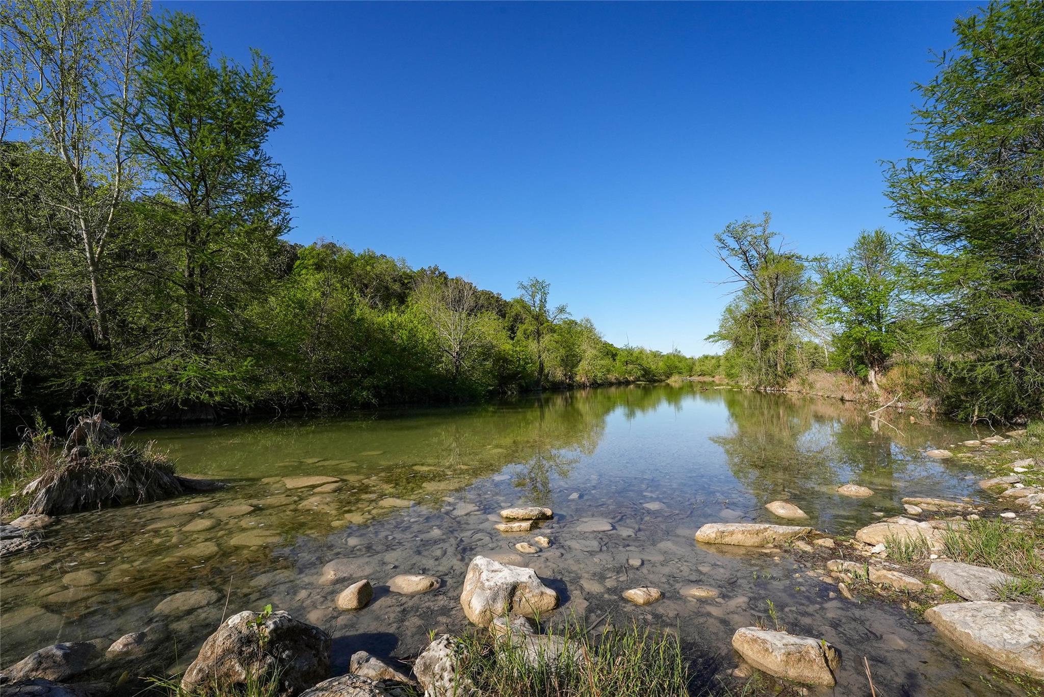 107 Edgewater Dr, Wimberley, TX 78676