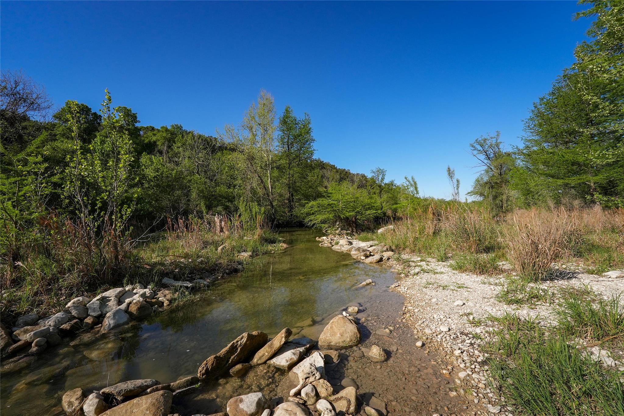 107 Edgewater Dr, Wimberley, TX 78676