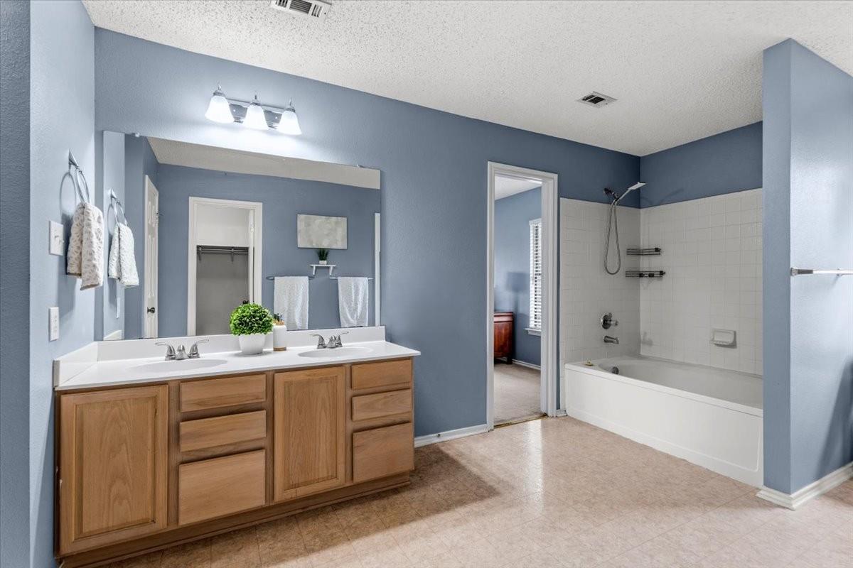 721 Justeford Dr, Pflugerville, TX 78660
