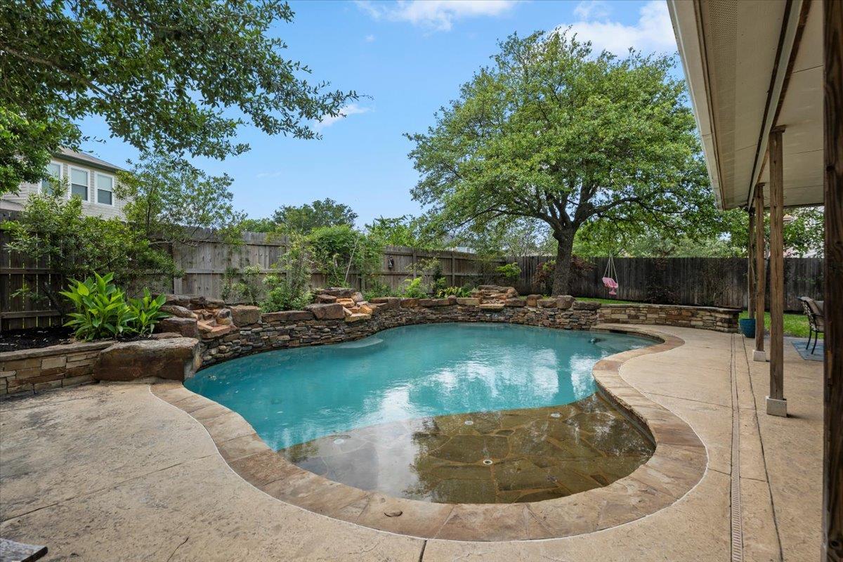 721 Justeford Dr, Pflugerville, TX 78660