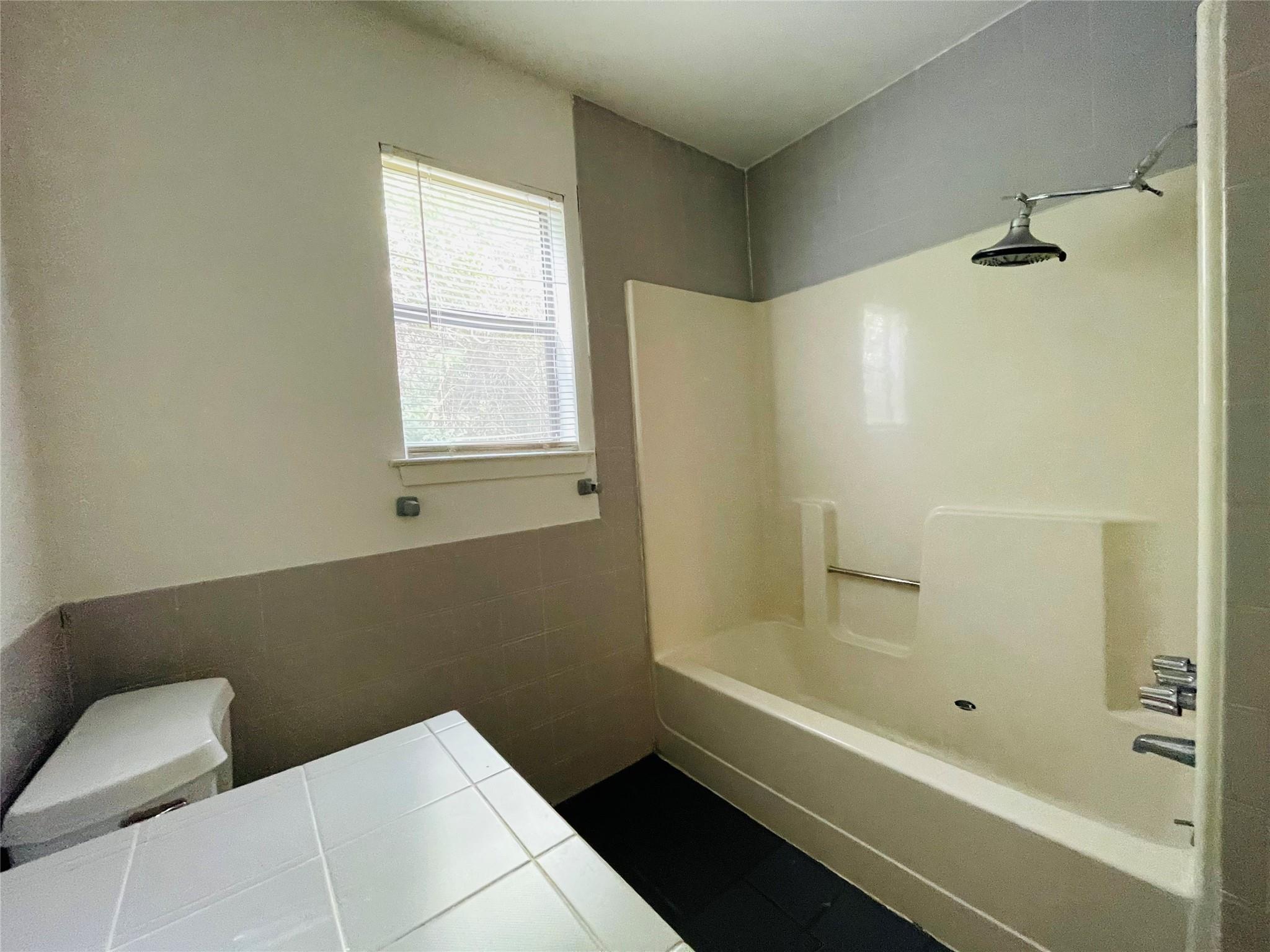 7402 Geneva Dr # B, Austin, TX 78723