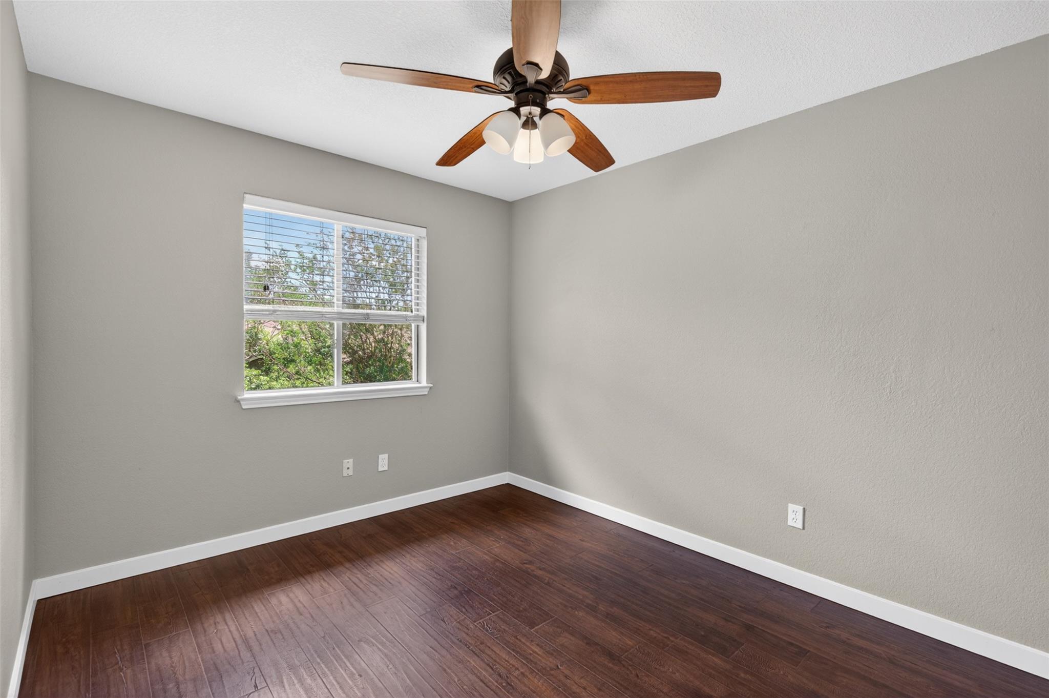 7601 Windrush Dr, Austin, TX 78729