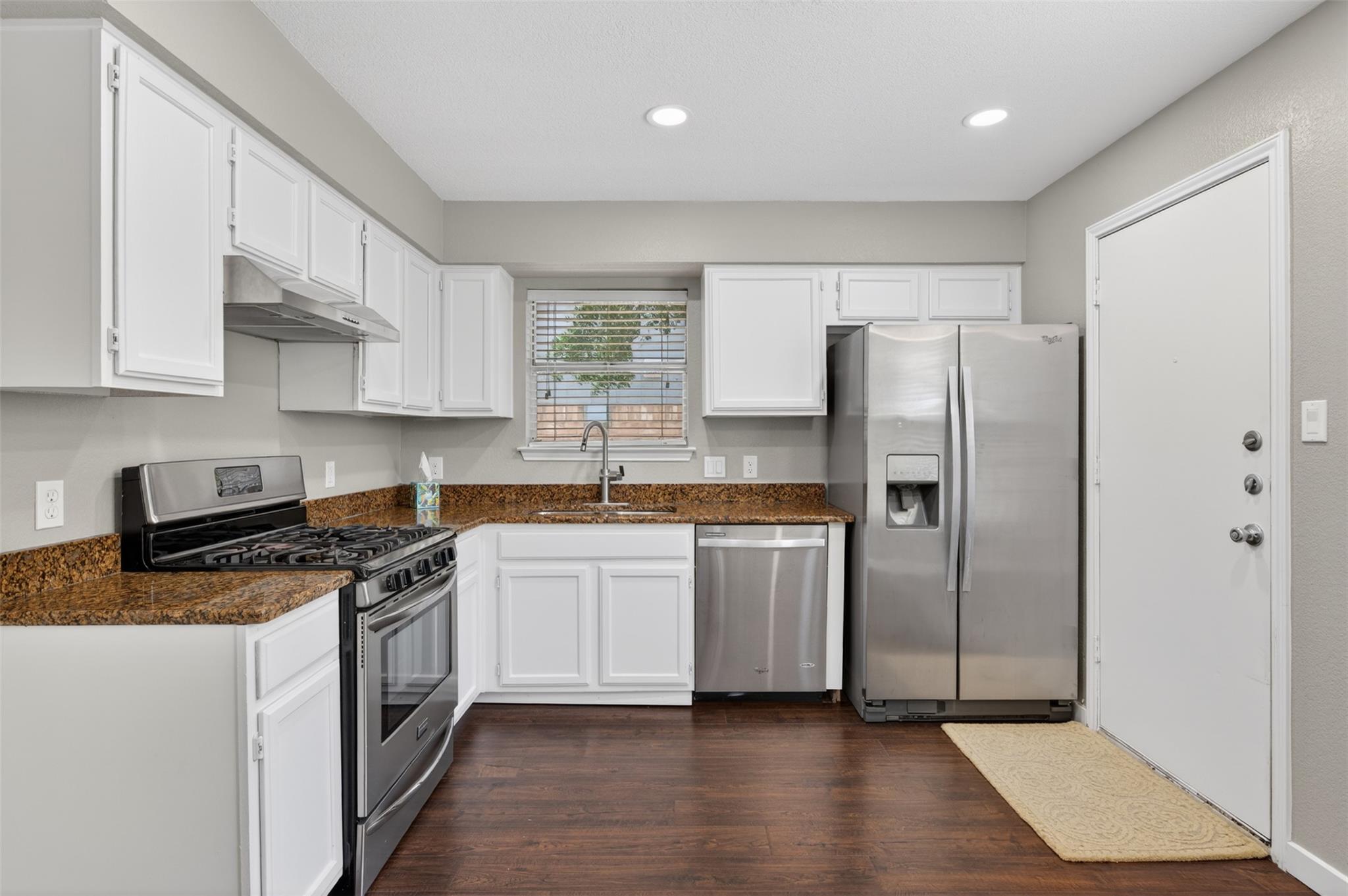 7601 Windrush Dr, Austin, TX 78729