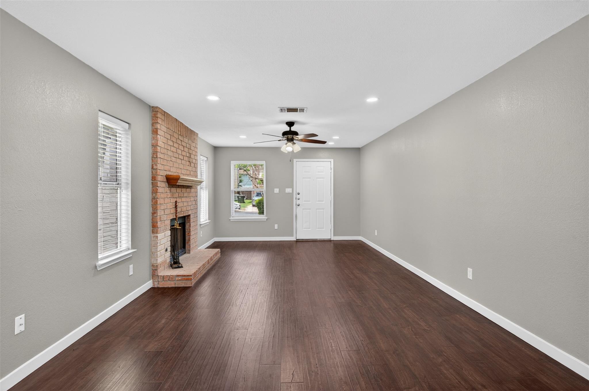 7601 Windrush Dr, Austin, TX 78729