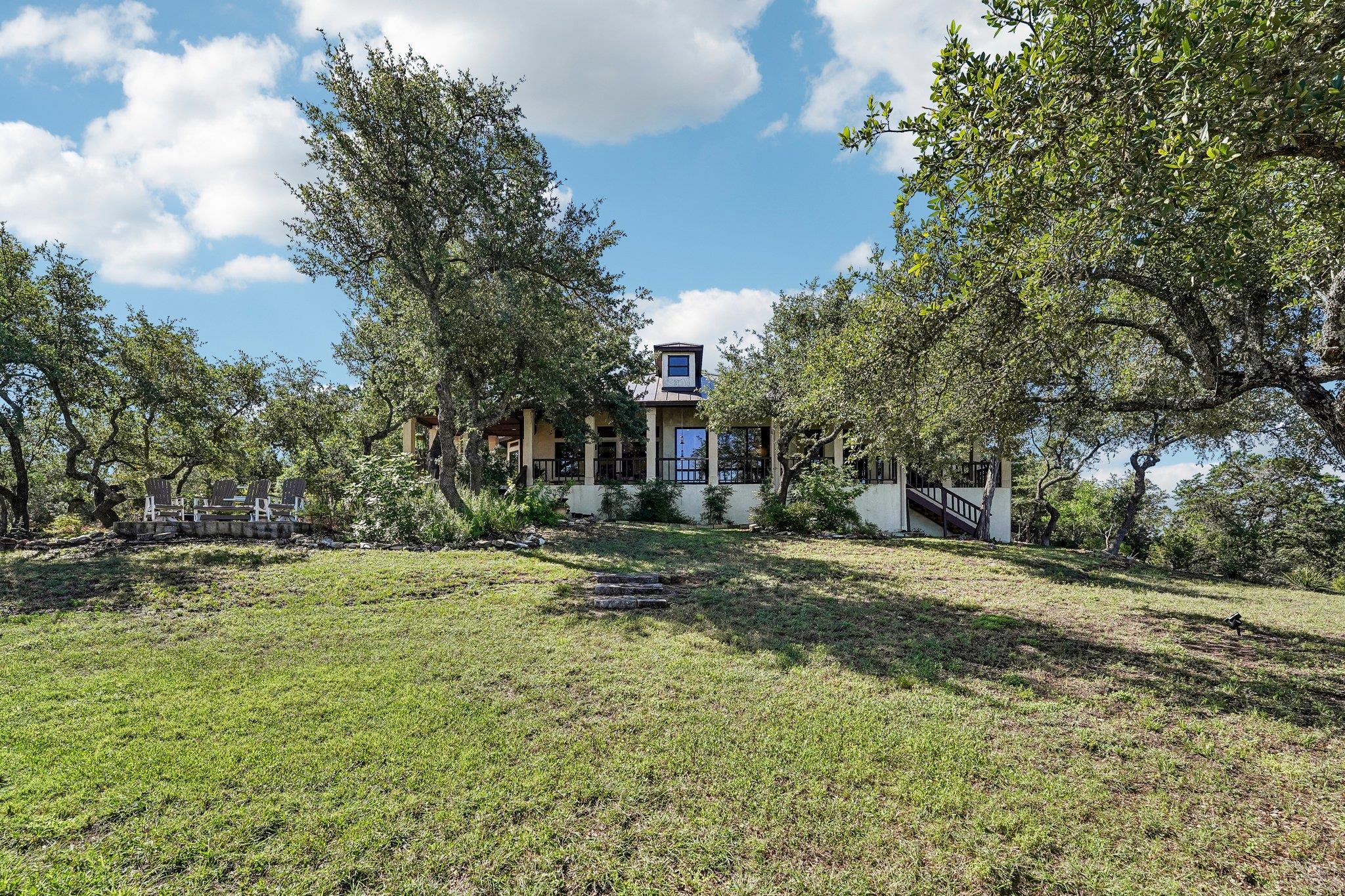 100 MESA Dr, Wimberley, TX 78676