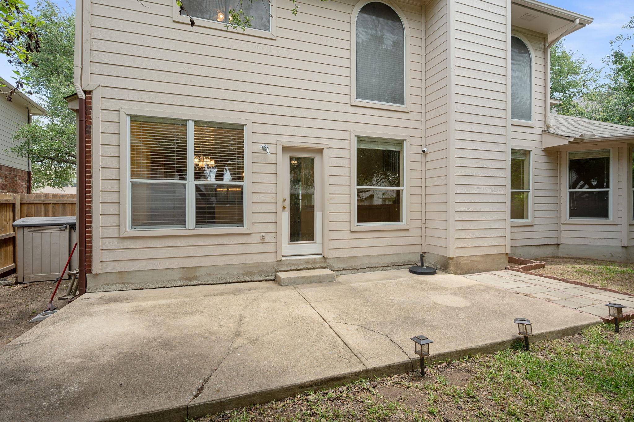 2305 Little Elm Trl, Cedar Park, TX 78613