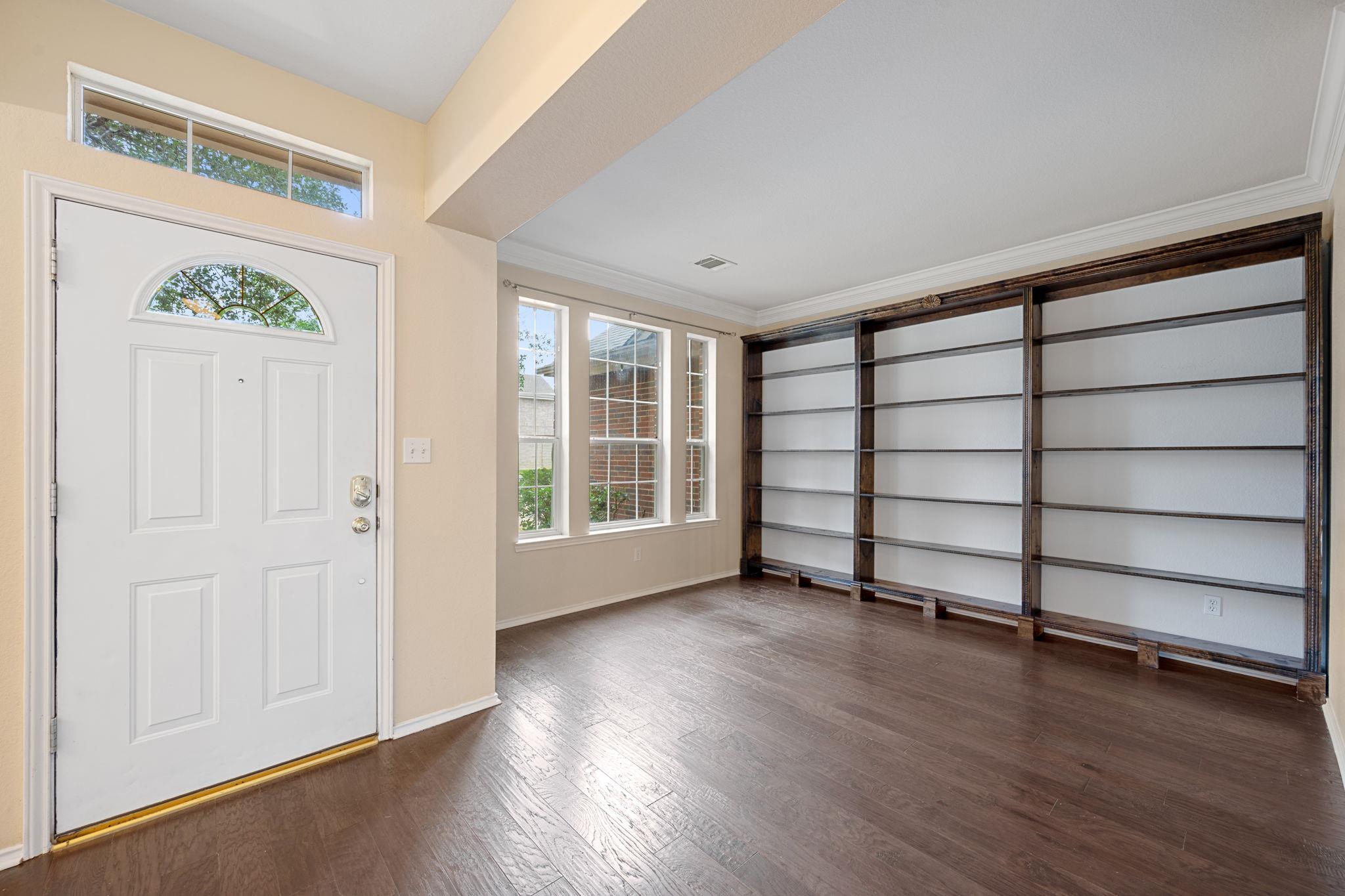 2305 Little Elm Trl, Cedar Park, TX 78613
