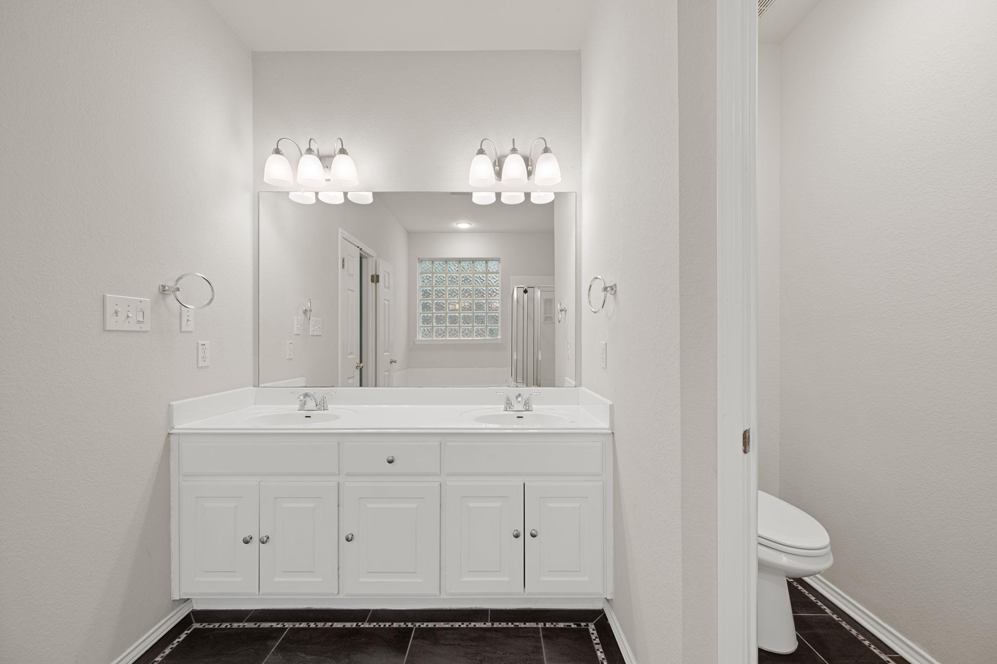 2305 Little Elm Trl, Cedar Park, TX 78613