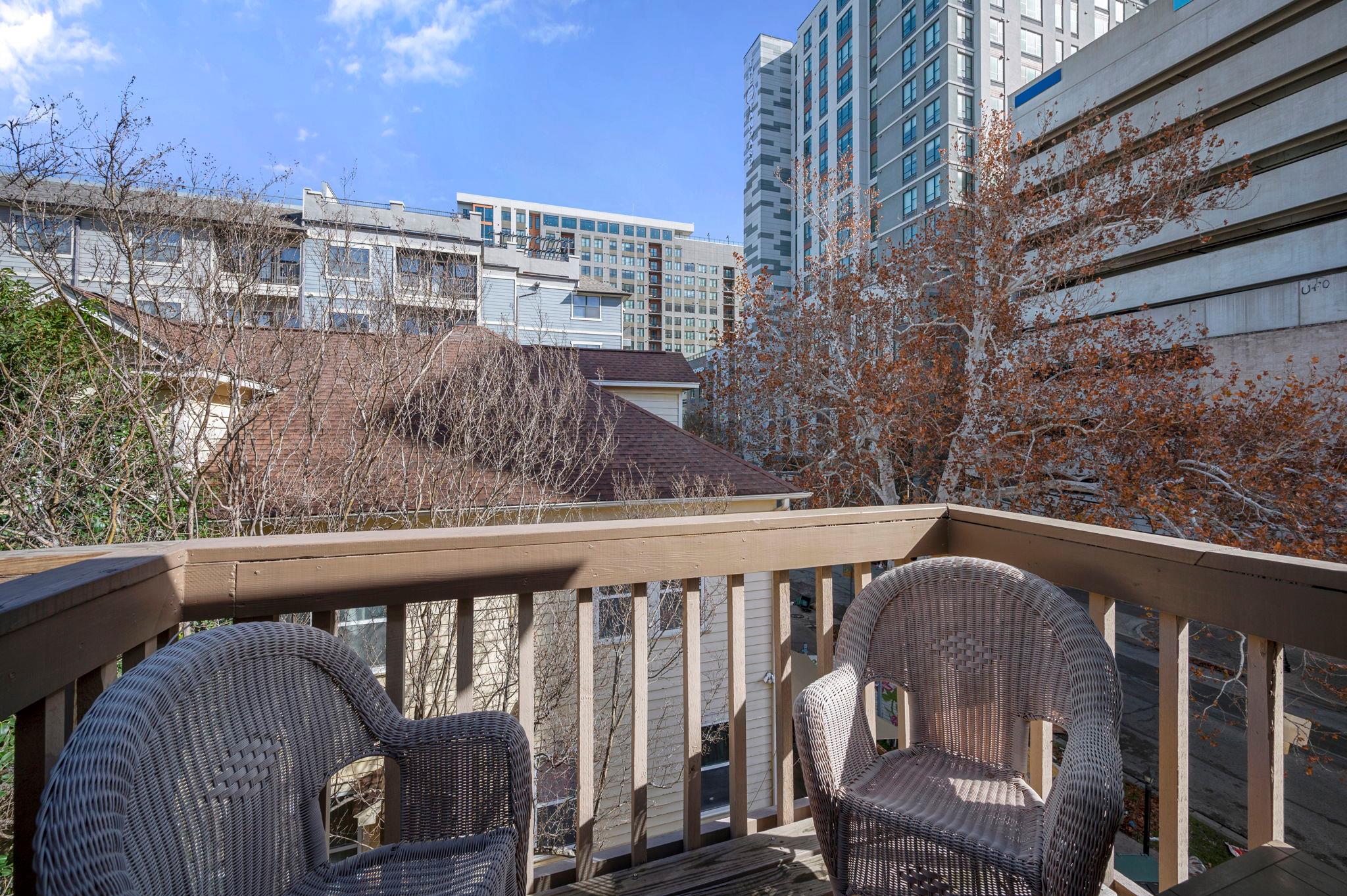 2210 Pearl St # 301, Austin, TX 78705