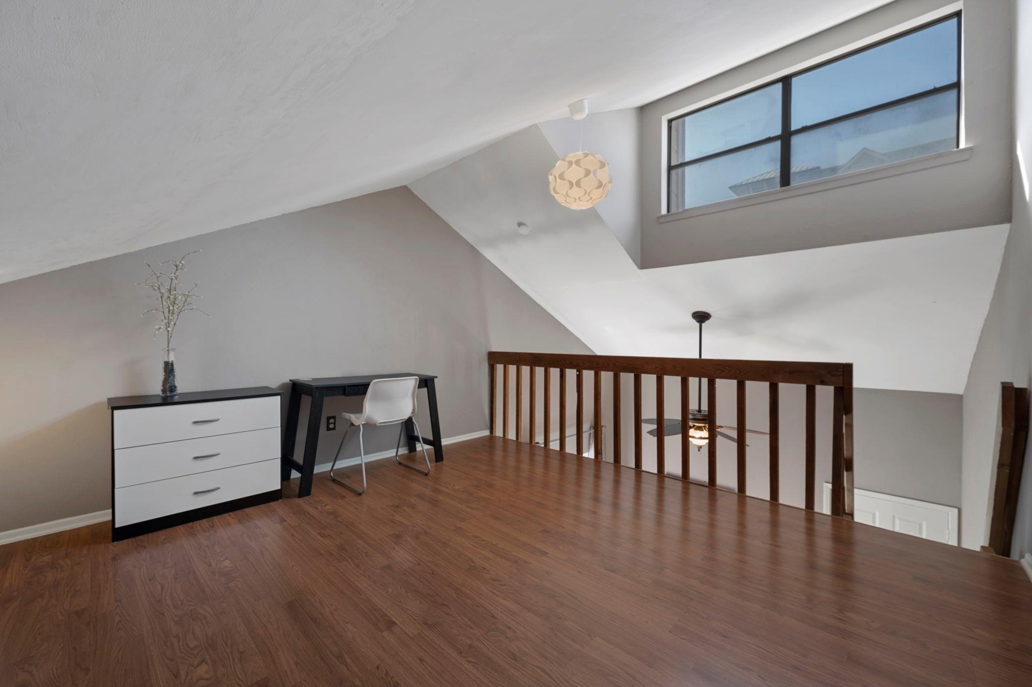 2210 Pearl St # 301, Austin, TX 78705