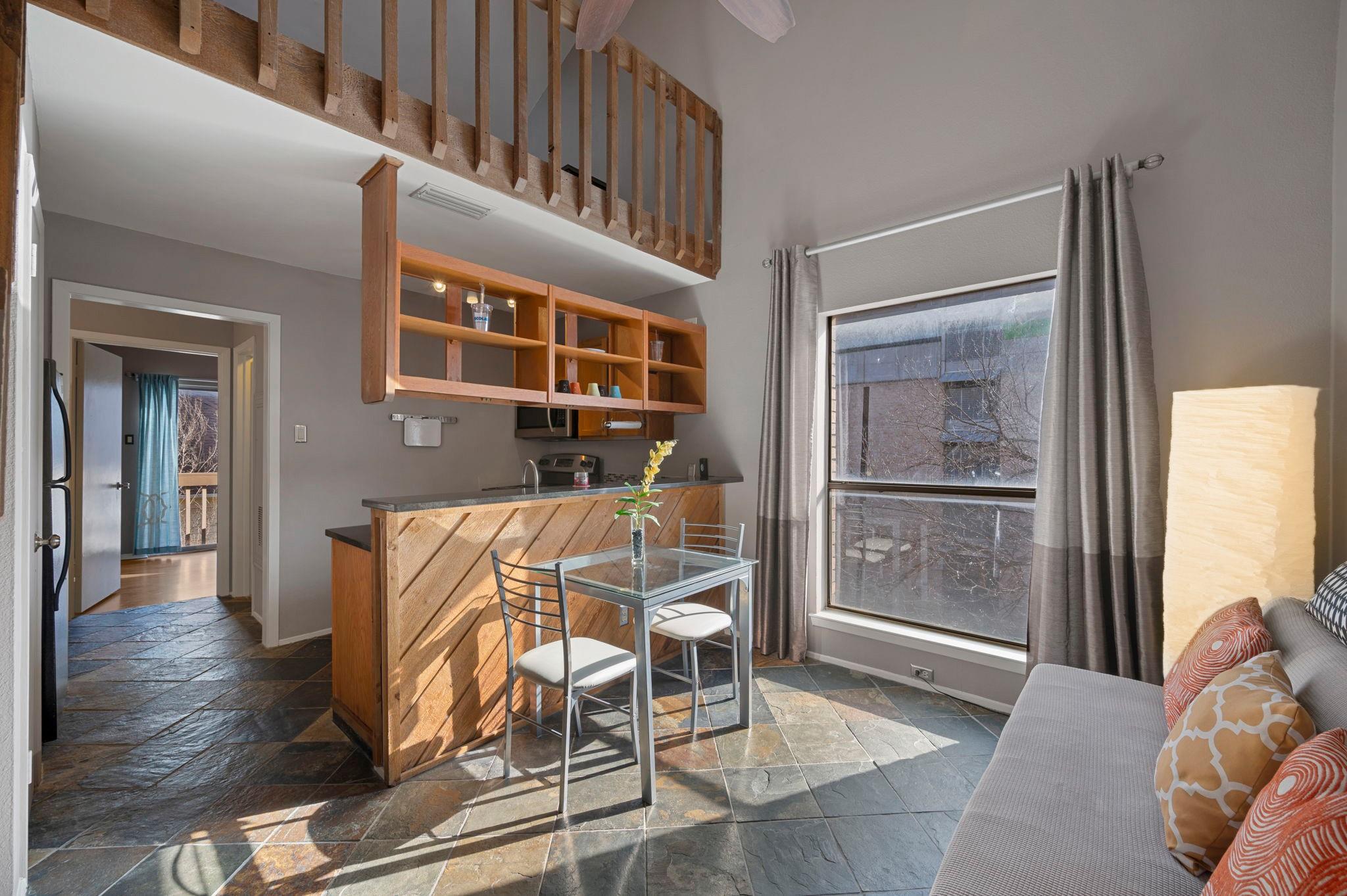 2210 Pearl St # 301, Austin, TX 78705