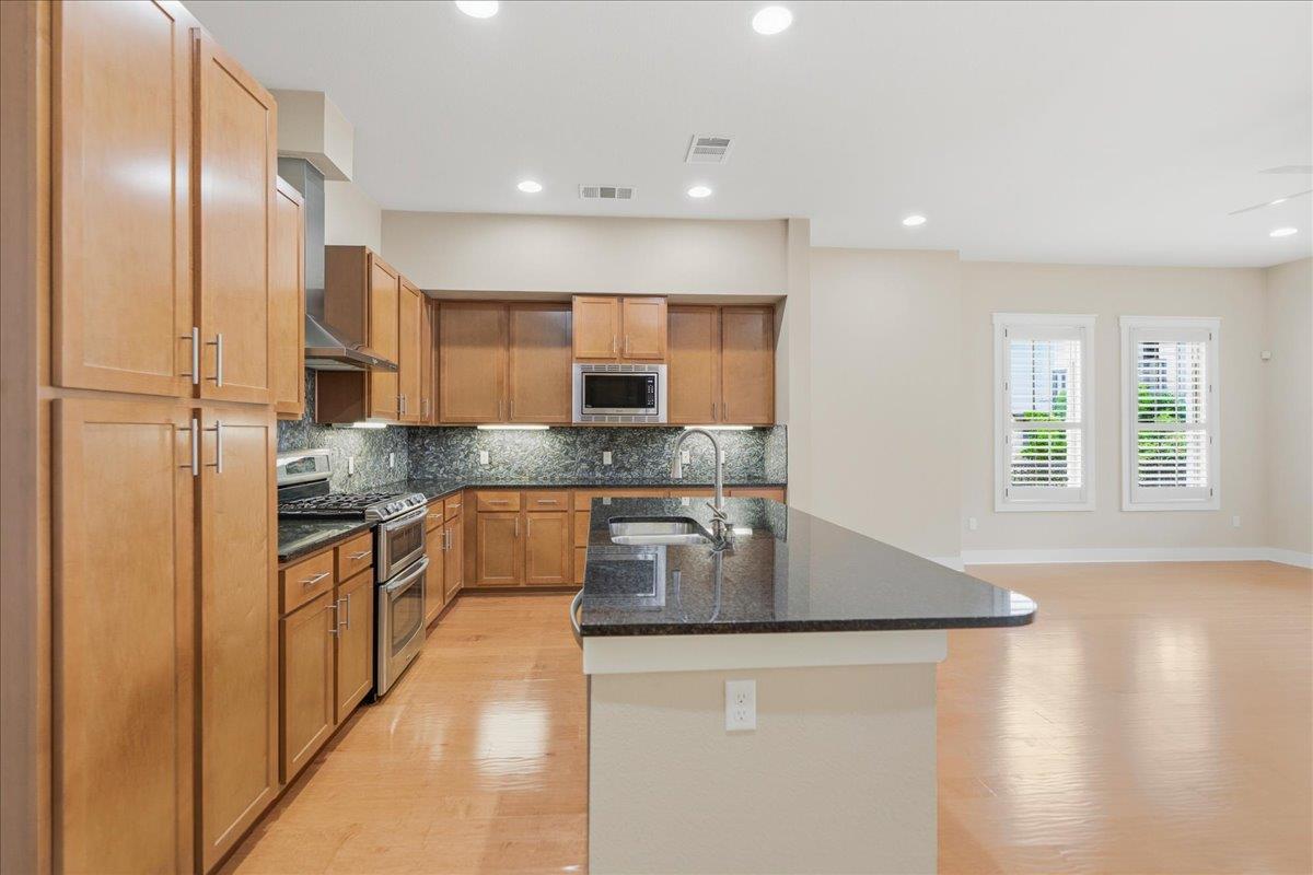 2520 Bluebonnet Dr # 40, Austin, TX 78704