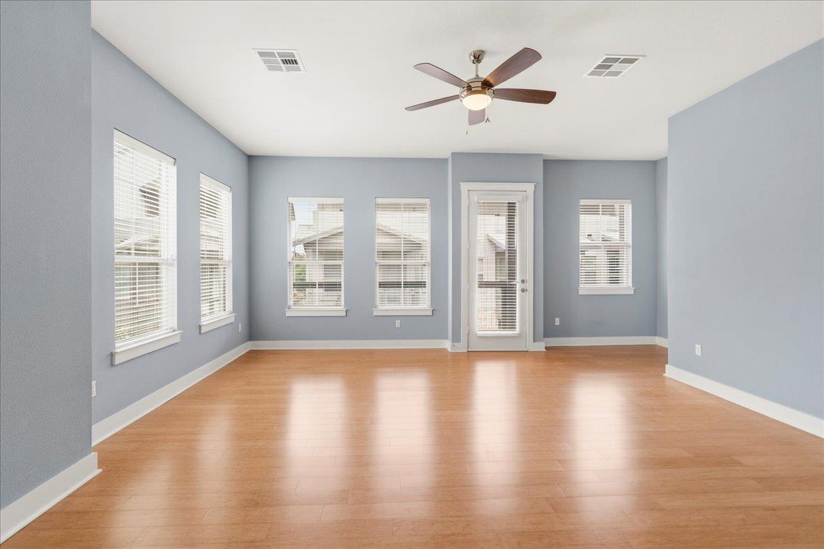 2520 Bluebonnet Dr # 40, Austin, TX 78704