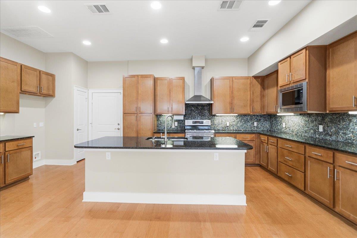 2520 Bluebonnet Dr # 40, Austin, TX 78704