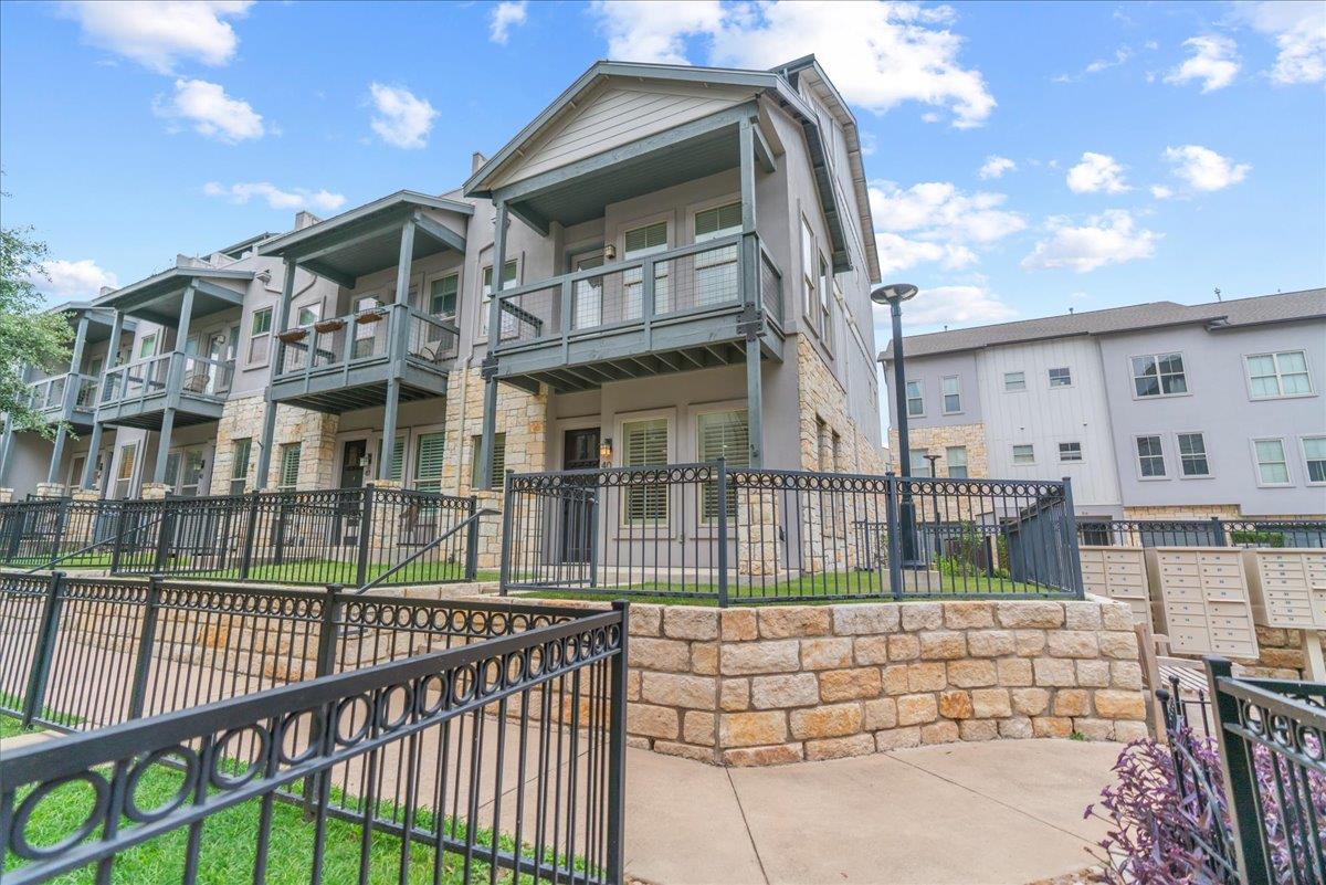 2520 Bluebonnet Dr # 40, Austin, TX 78704
