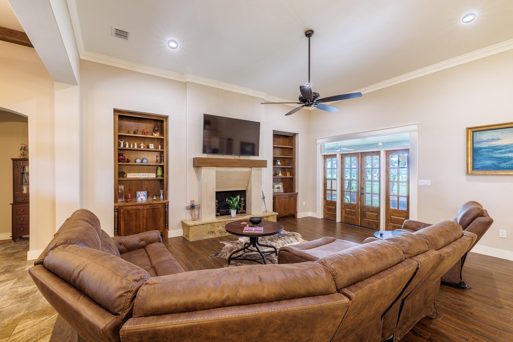 605 Fm 1682, Leesville, TX 78122
