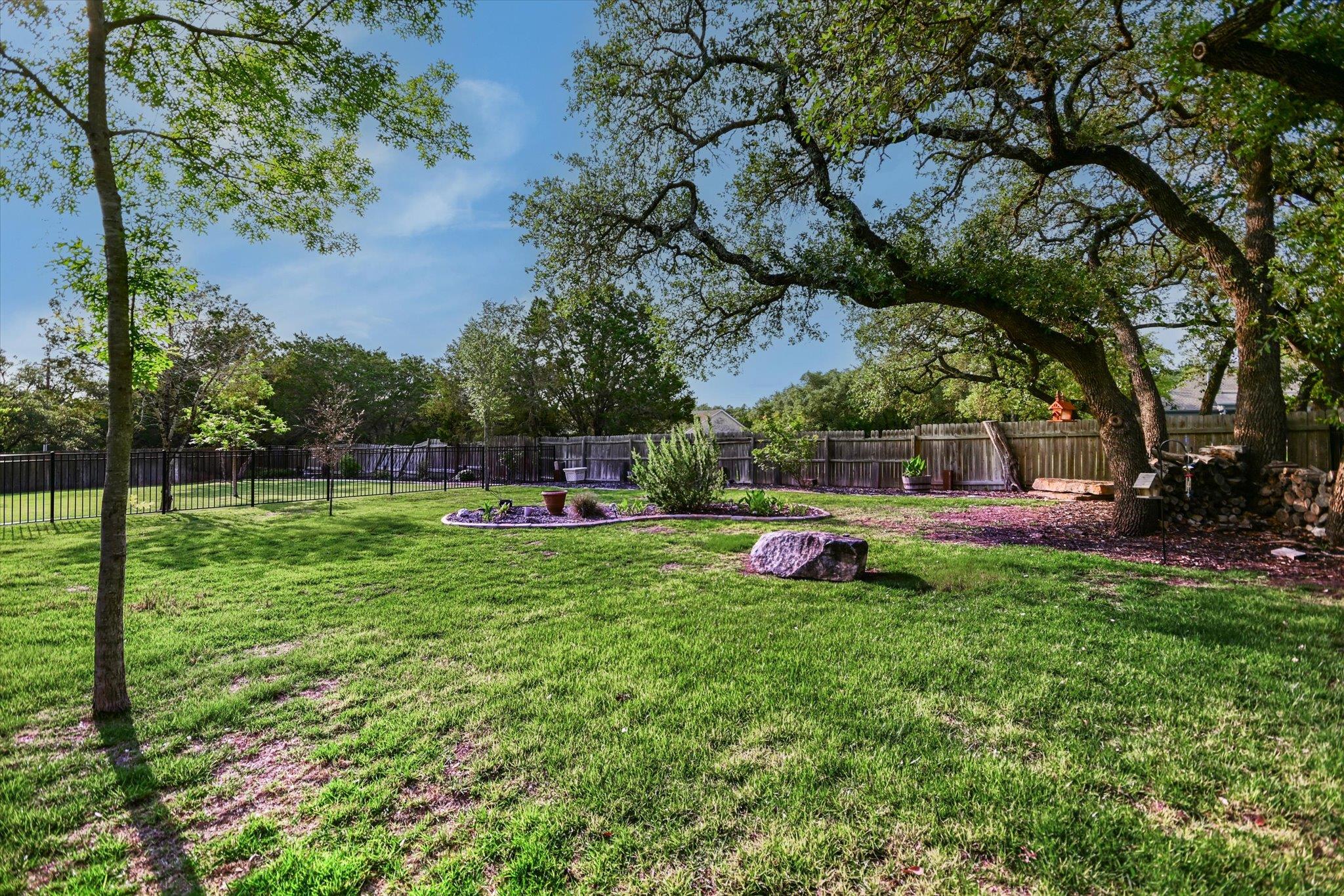 133 Augusta Dr, Wimberley, TX 78676
