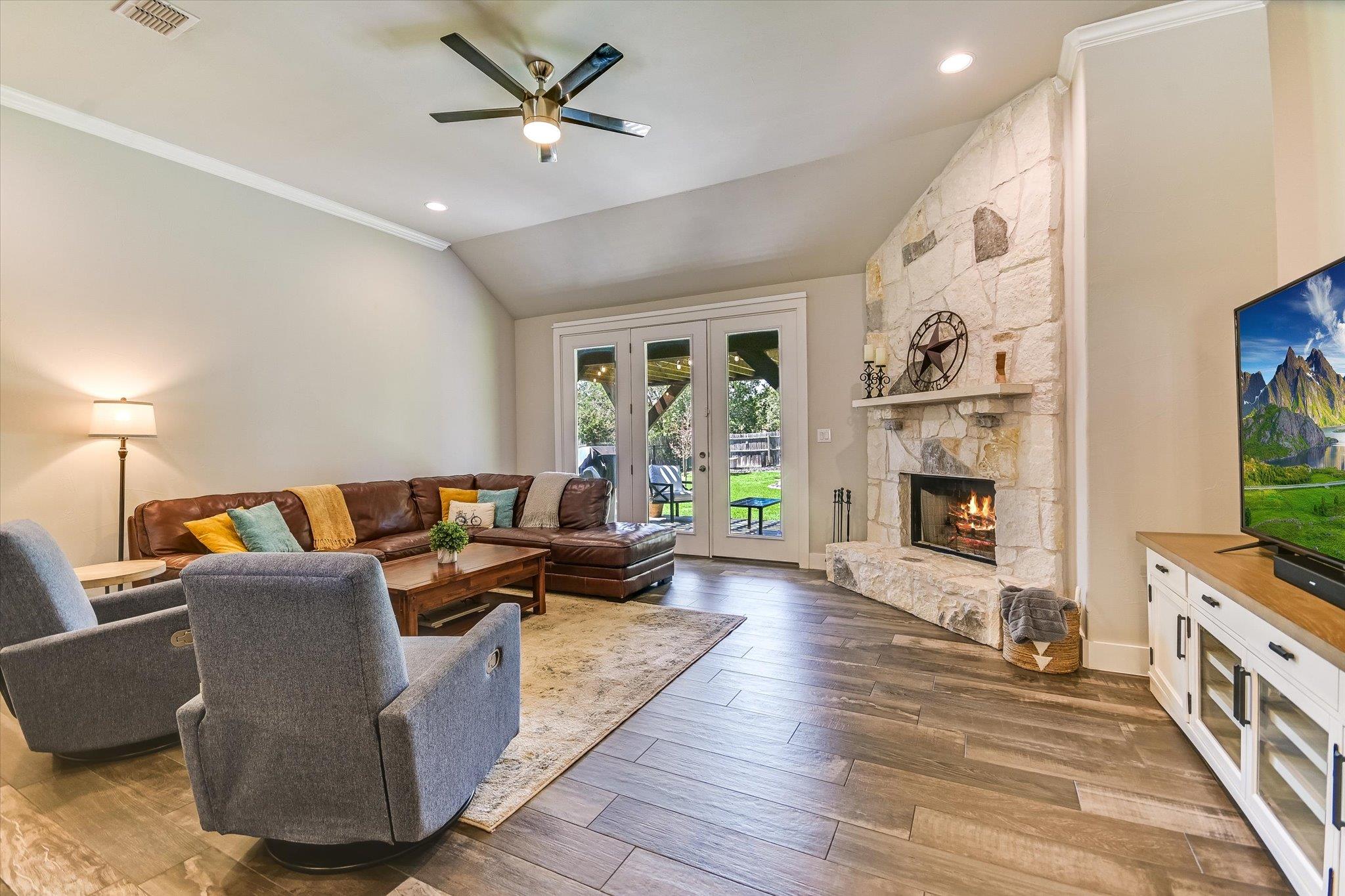 133 Augusta Dr, Wimberley, TX 78676