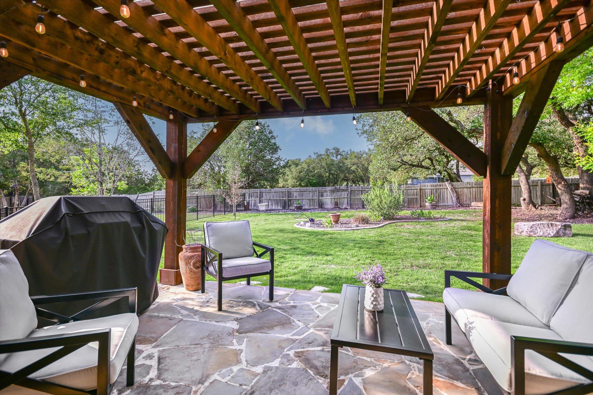 133 Augusta Dr, Wimberley, TX 78676