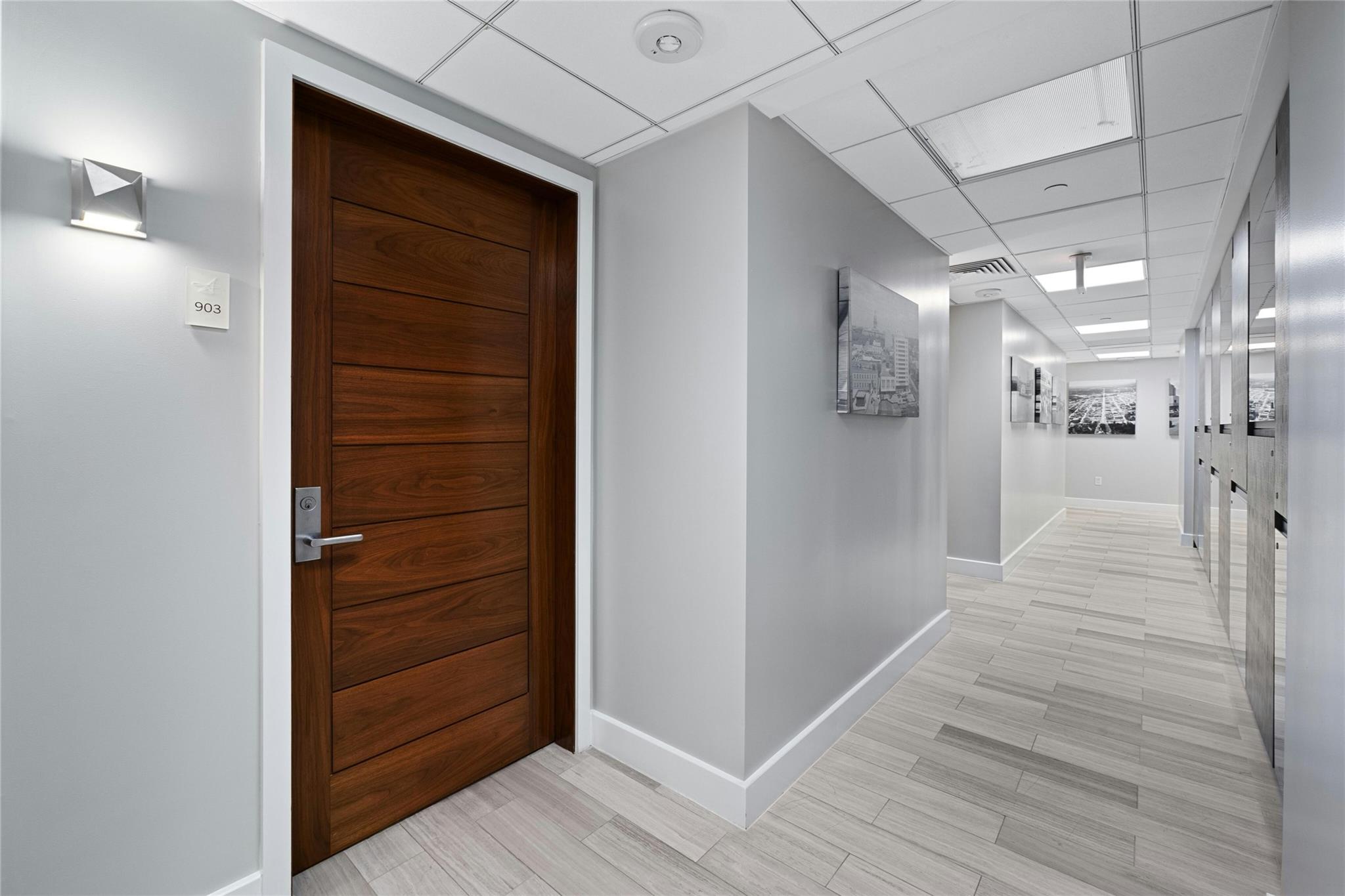 200 Congress Ave # 903, Austin, TX 78701