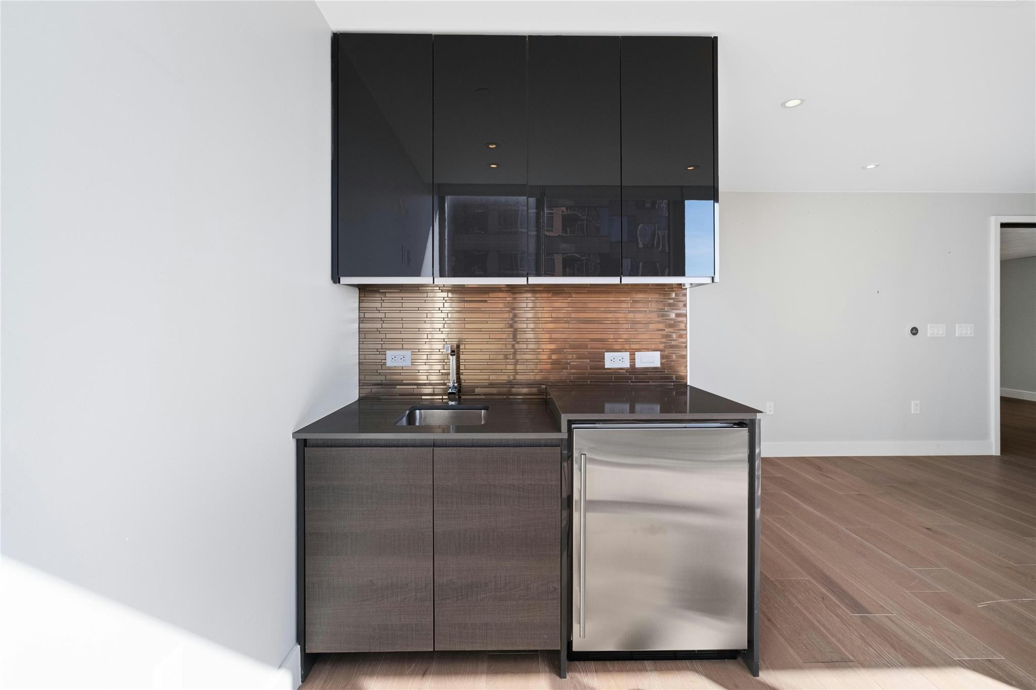200 Congress Ave # 903, Austin, TX 78701