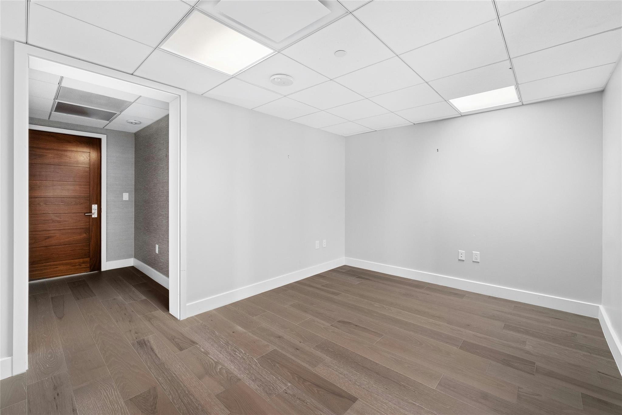 200 Congress Ave # 903, Austin, TX 78701