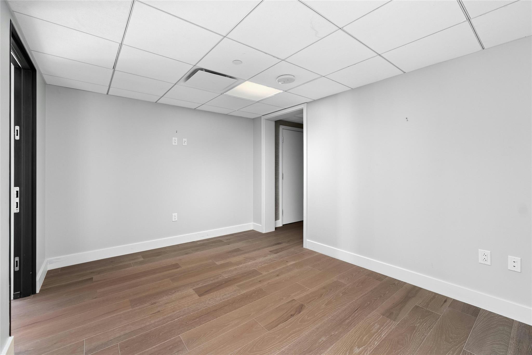 200 Congress Ave # 903, Austin, TX 78701