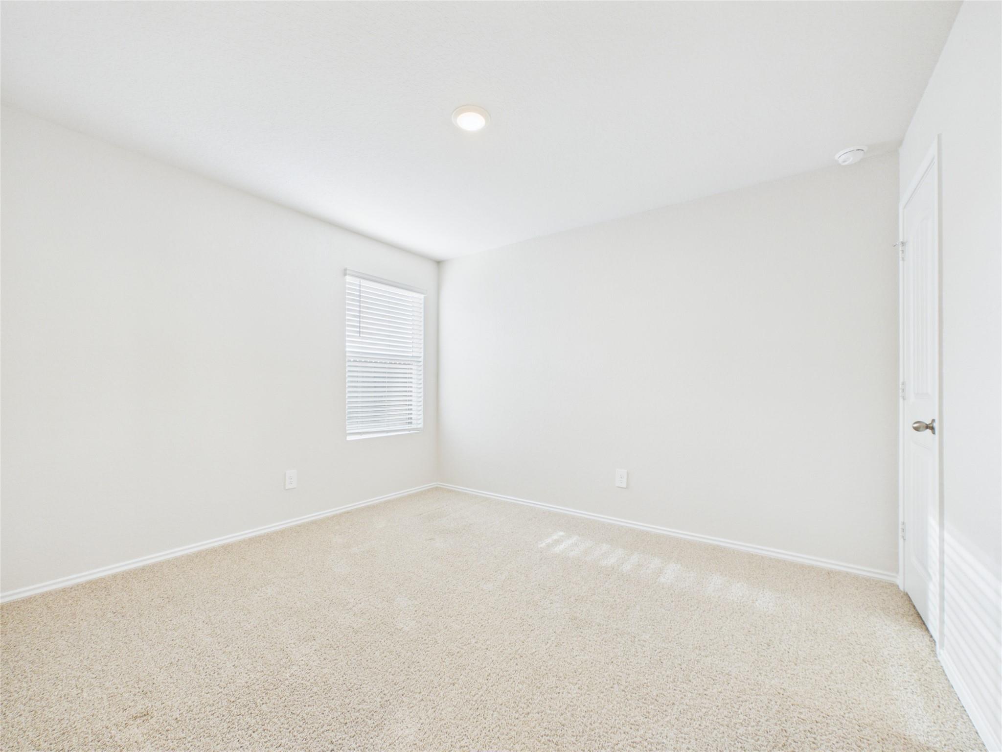 1012 BETSY DR Dr, Seguin, TX 78155
