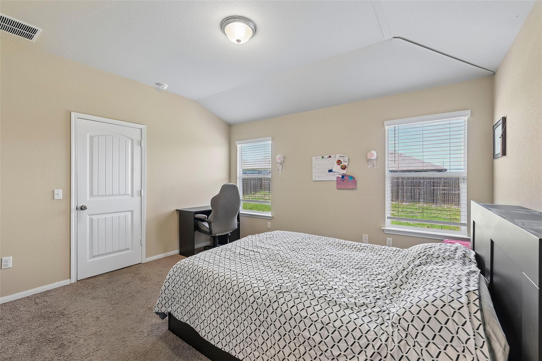 109 San Bernard Trl, Hutto, TX 78634