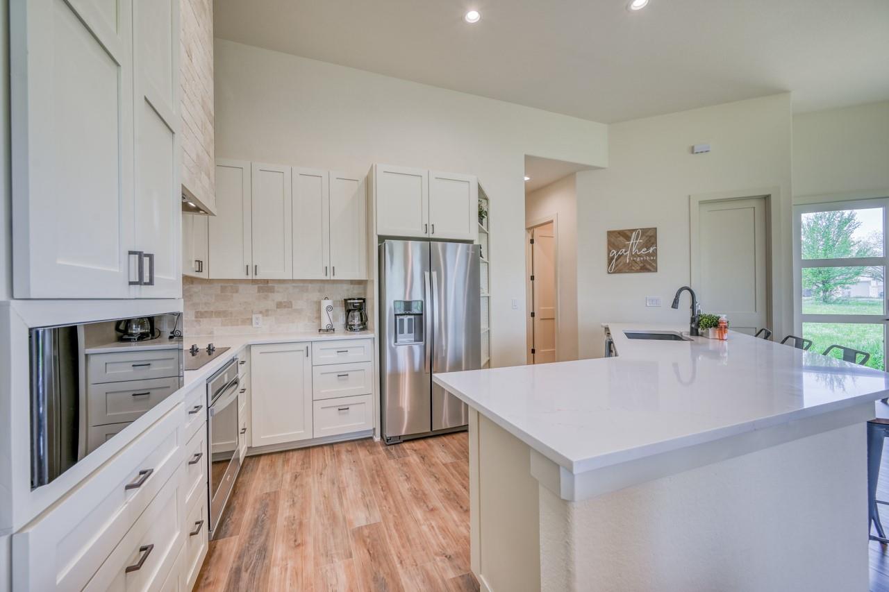 302 Parallel Cir, Horseshoe Bay, TX 78657