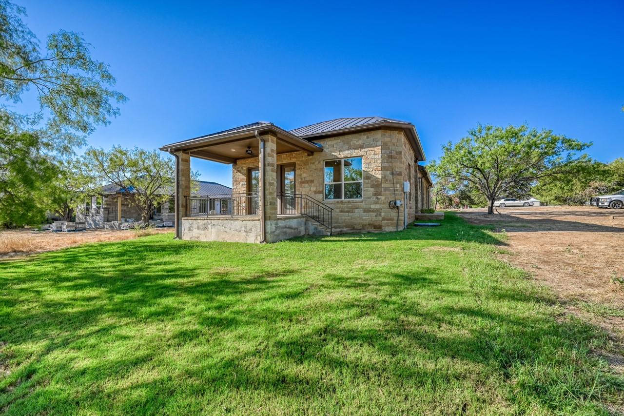 302 Parallel Cir, Horseshoe Bay, TX 78657