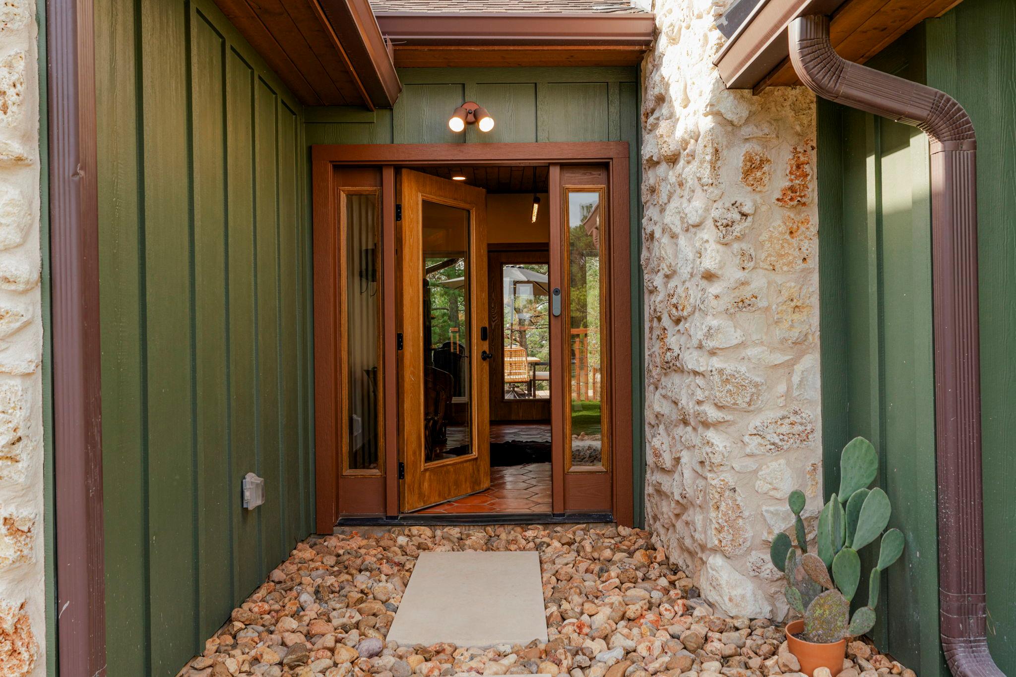122 Mokolii Ct, Bastrop, TX 78602